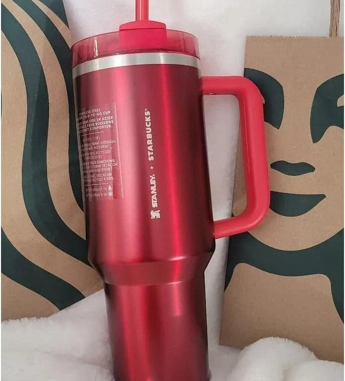 Stanley x Starbucks Holiday Red Quencher H2.0 FlowState Tumbler 40oz